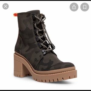 Steve Madden Camo Crawler Boot